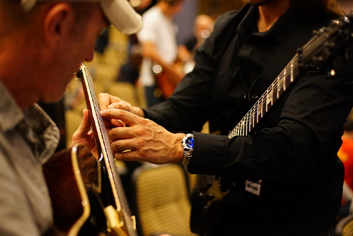 Build a successful guitar teaching business